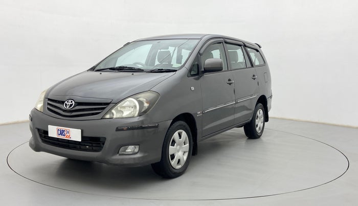 2011 Toyota Innova 2.5 G4 7 STR, Diesel, Manual, 86,818 km, Left Front Diagonal