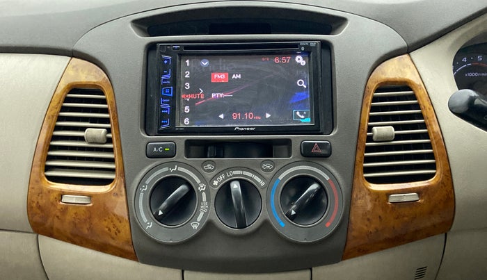 2011 Toyota Innova 2.5 G4 7 STR, Diesel, Manual, 86,818 km, Air Conditioner