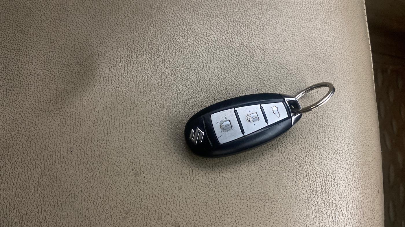 2017 Maruti Ciaz ZDI+ SHVS, Diesel, Manual, 1,04,344 km, Key Close Up