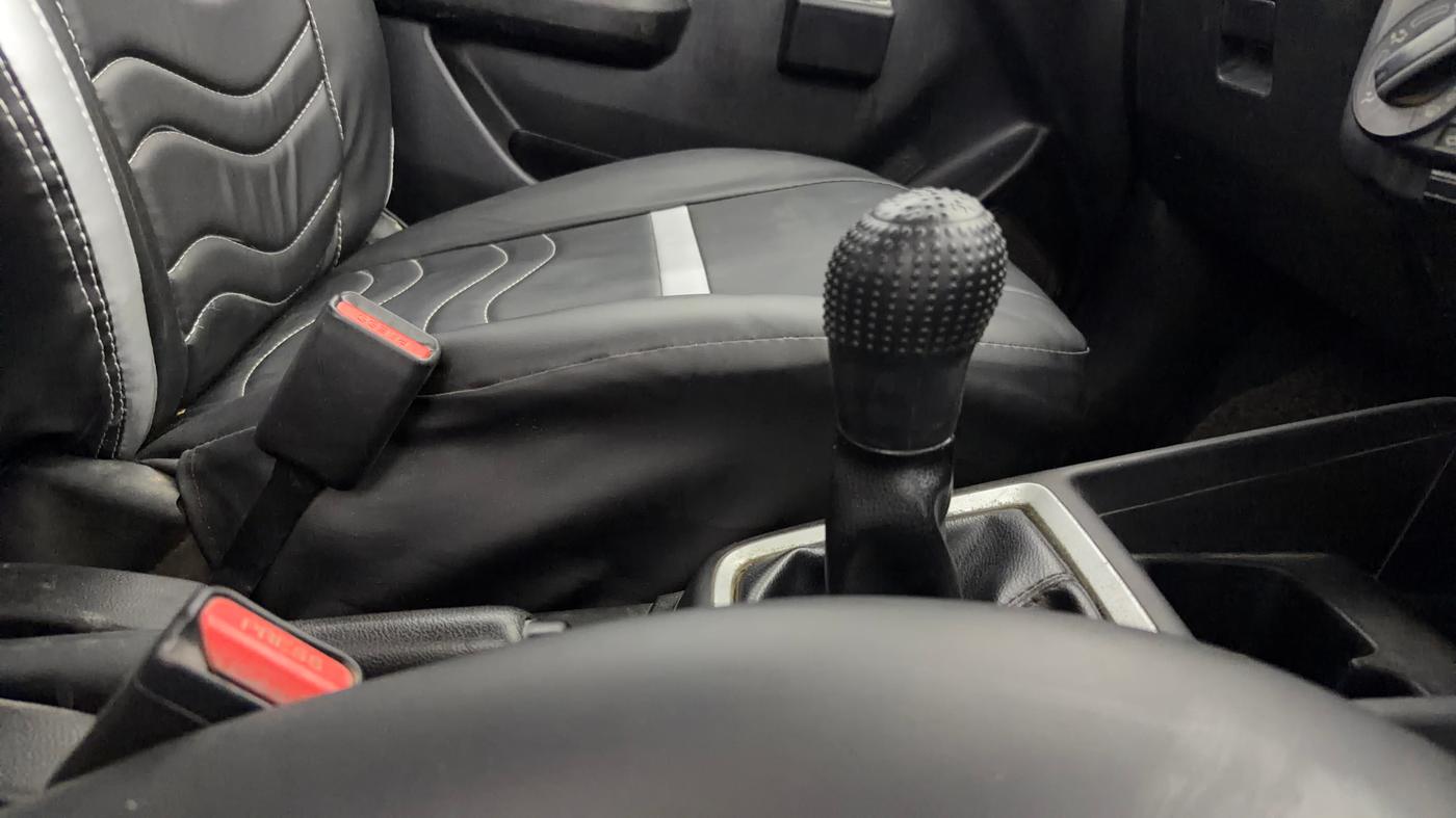 2018 Maruti Swift LXI, CNG, Manual, 88,201 km, Gear Lever