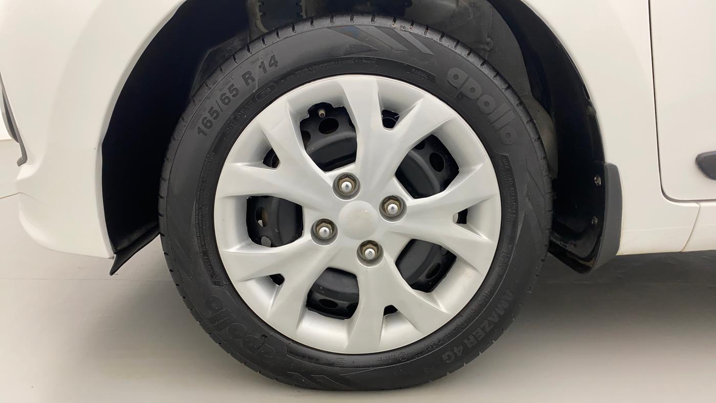 2015 Hyundai Grand i10 SPORTZ 1.2 KAPPA VTVT, Petrol, Manual, 1,45,534 km, Left Front Wheel