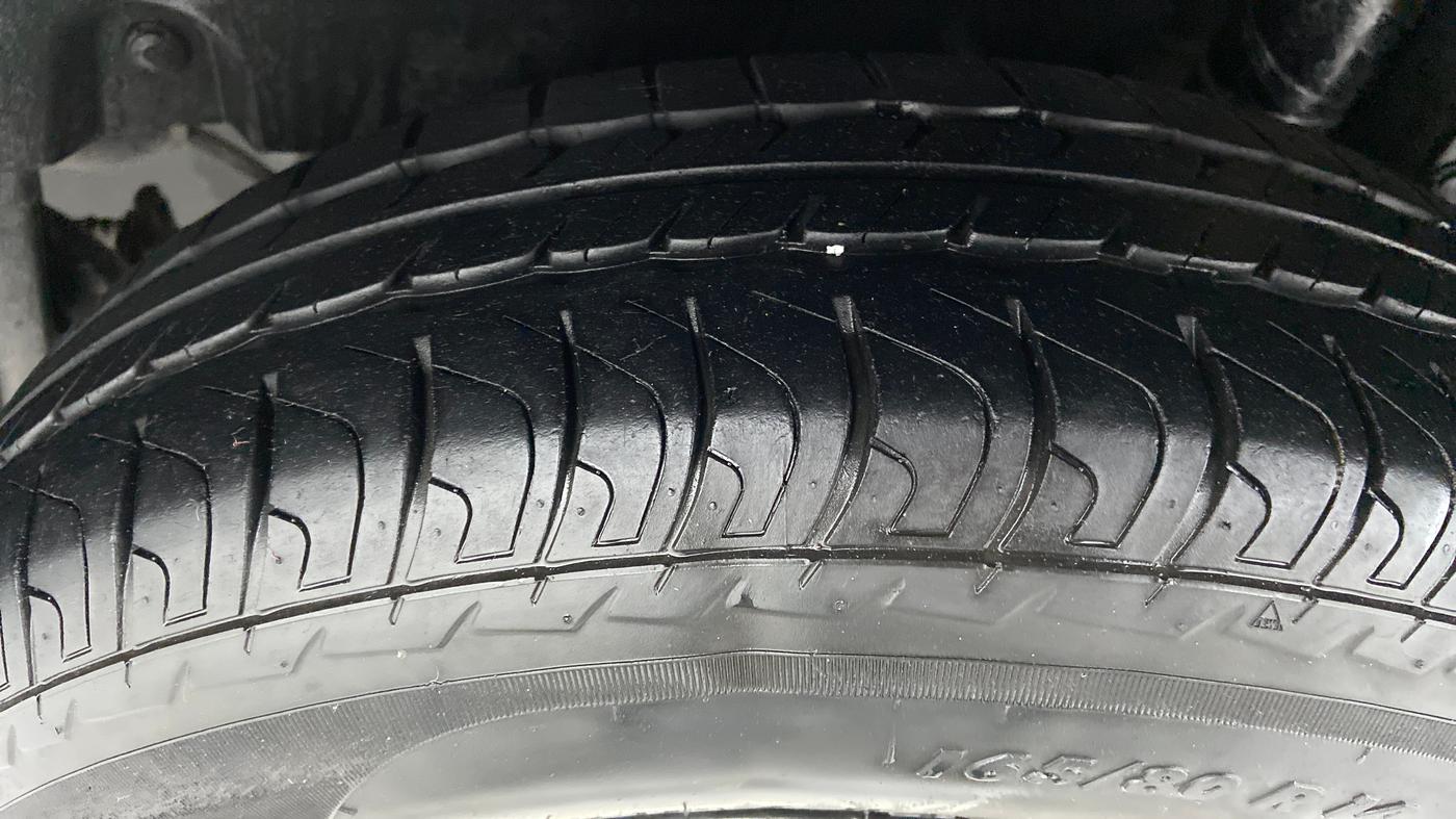 2012 Maruti Swift VDI, Diesel, Manual, Left Rear Tyre Tread