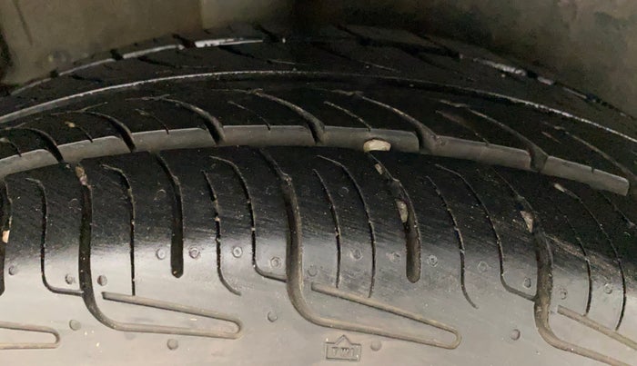2015 Maruti Celerio VXI, Petrol, Manual, 1,22,188 km, Right Rear Tyre Tread