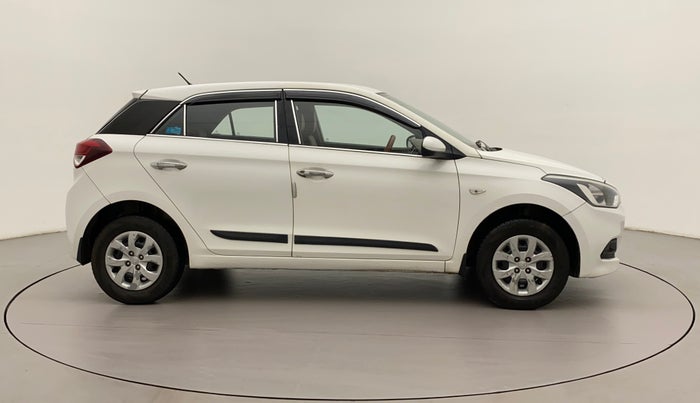 2017 Hyundai Elite i20 MAGNA EXECUTIVE 1.2, Petrol, Manual, 79,331 km, Right Side View
