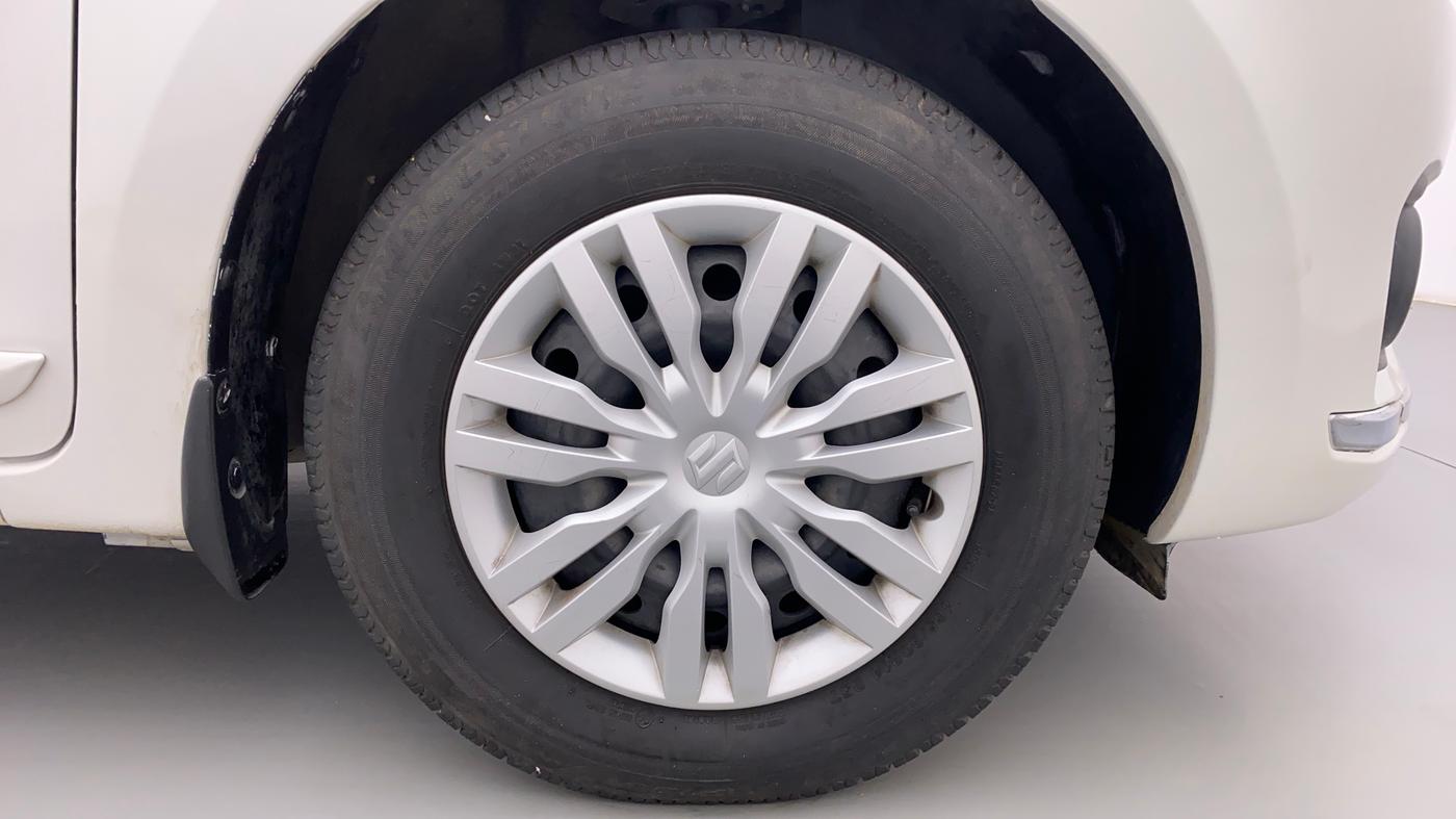 2017 Maruti Dzire VXI, Petrol, Manual, 39,213 km, Right Front Wheel