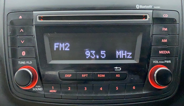 2017 Maruti Dzire VXI, Petrol, Manual, 39,213 km, Infotainment System