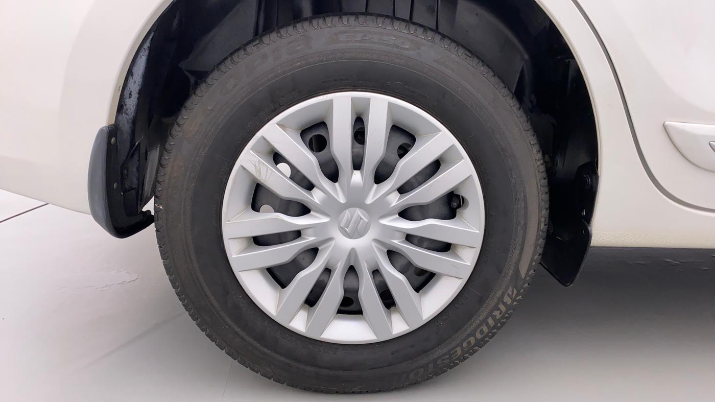 2017 Maruti Dzire VXI, Petrol, Manual, 39,213 km, Right Rear Wheel