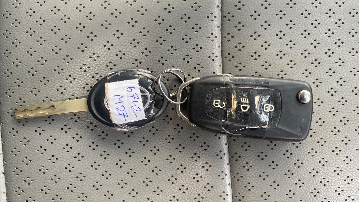 2023 Tata Tiago XT PETROL, Petrol, Manual, 34,178 km, Key Close Up