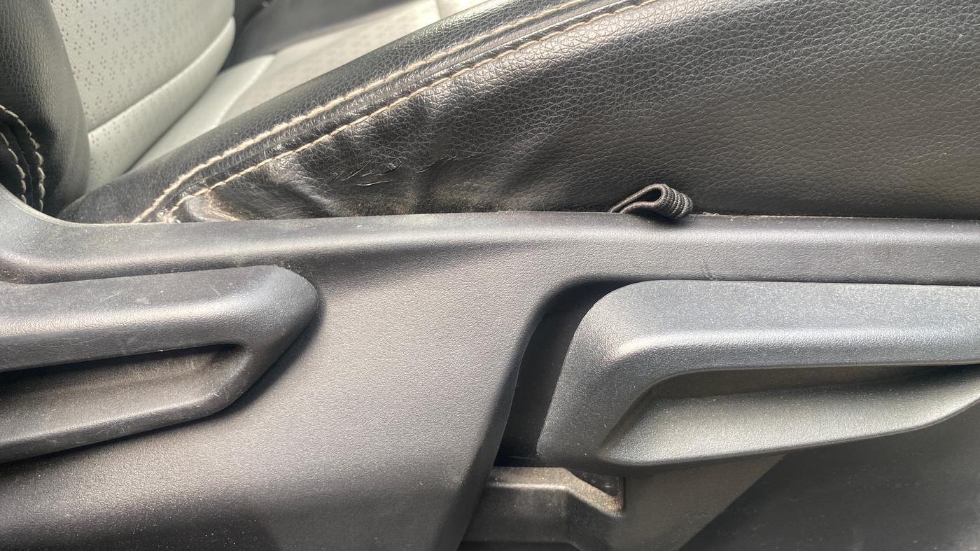 2023 Tata Tiago XT PETROL, Petrol, Manual, 34,178 km, Driver Side Adjustment Panel