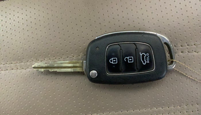 2019 Hyundai Elite i20 SPORTZ PLUS 1.2, Petrol, Manual, 69,353 km, Key Close Up