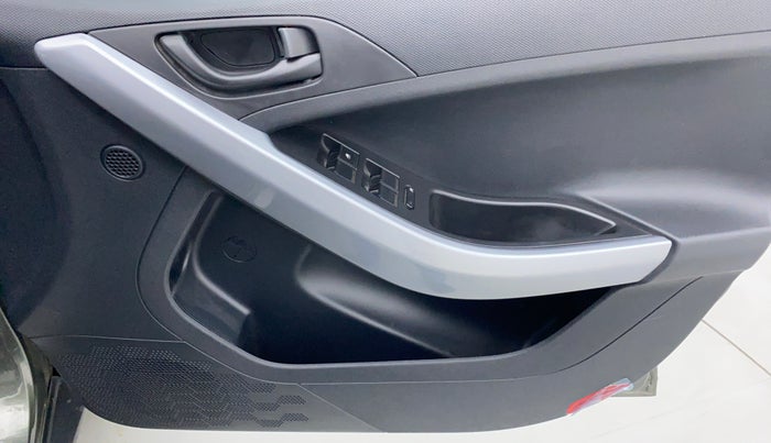 2021 Tata NEXON XM SUNROOF 1.2 RTN, Petrol, Manual, 9,392 km, Driver Side Door Panels Control