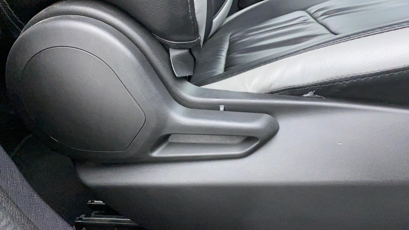 2021 Tata NEXON XM SUNROOF 1.2 RTN, Petrol, Manual, 9,392 km, Driver Side Adjustment Panel