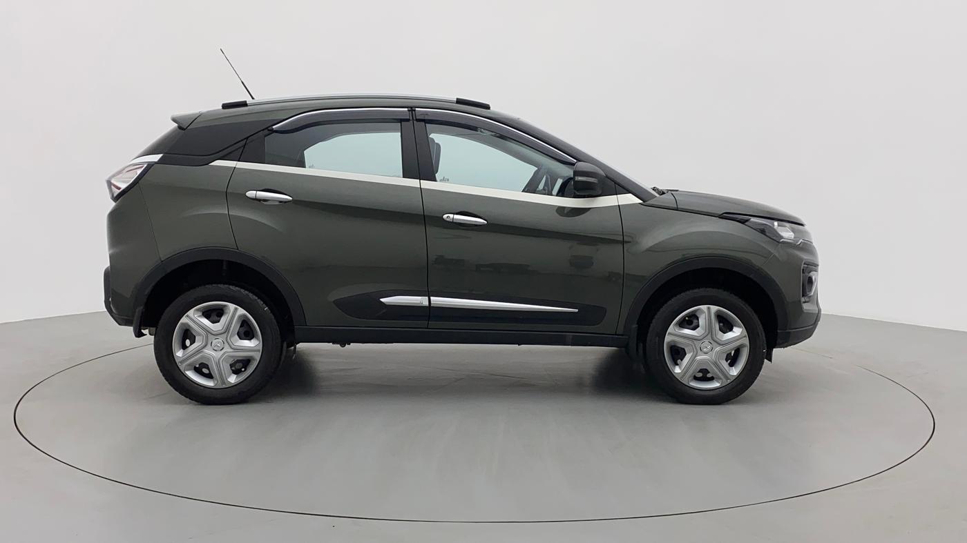 2021 Tata NEXON XM SUNROOF 1.2 RTN, Petrol, Manual, 9,392 km, Right Side View