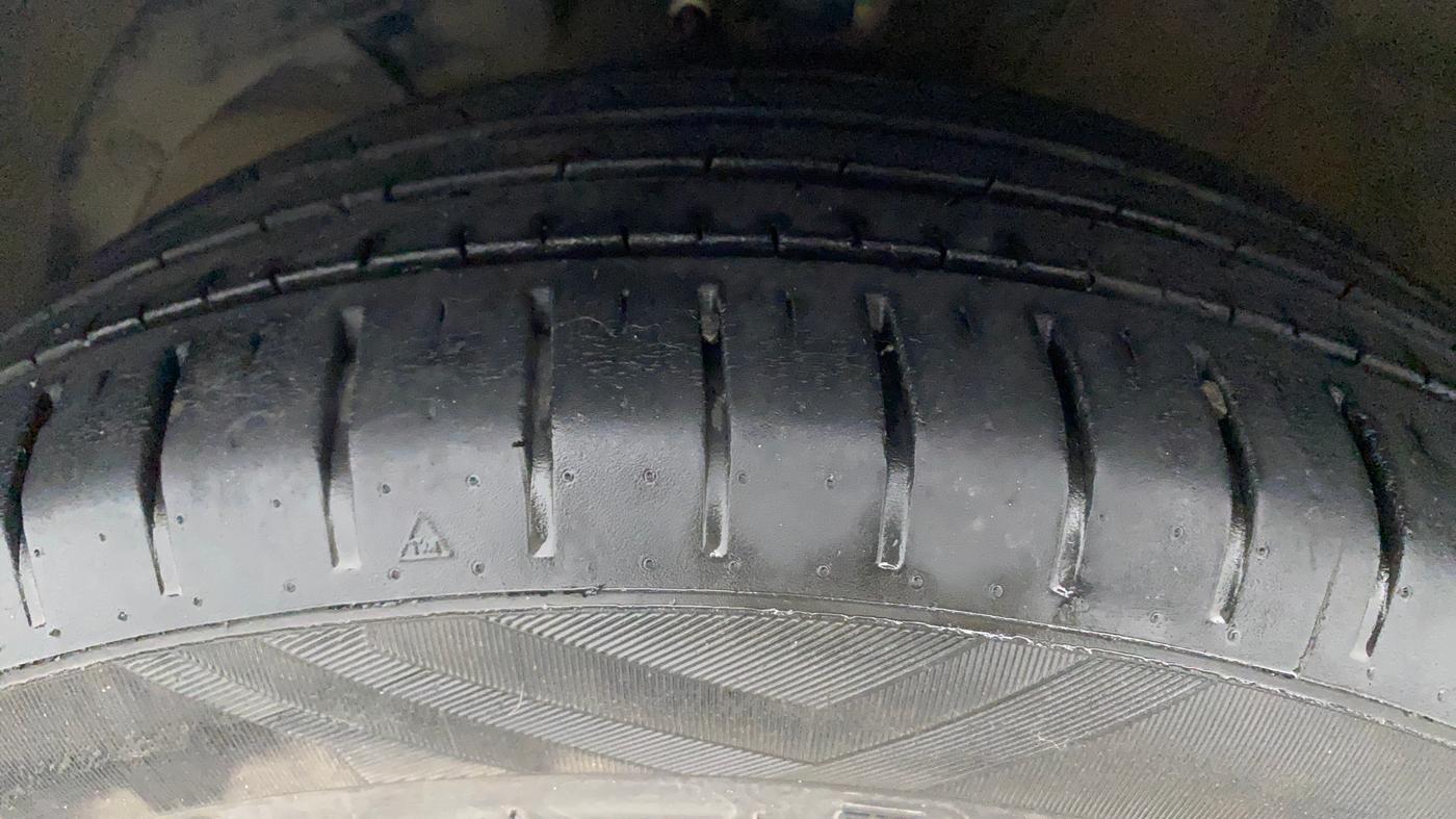 2020 Maruti Baleno ALPHA CVT PETROL 1.2, Petrol, Automatic, 29,218 km, Left Front Tyre Tread