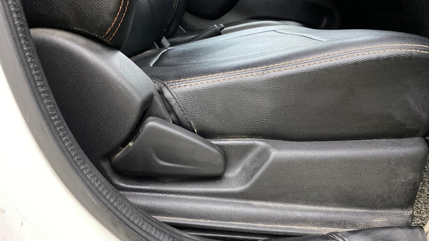 2018 Renault Kwid 1.0 MARVEL CAPTAIN AMERICA EDITION AMT, Petrol, Automatic, 21,712 km, Driver Side Adjustment Panel