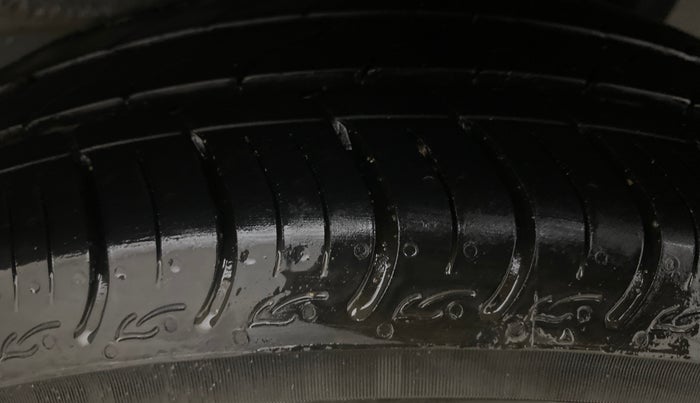 2023 Honda Amaze 1.2L I-VTEC VX, Petrol, Manual, 6,182 km, Left Rear Tyre Tread