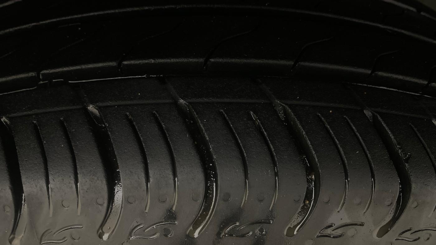 2023 Honda Amaze 1.2L I-VTEC VX, Petrol, Manual, 6,182 km, Left Front Tyre Tread
