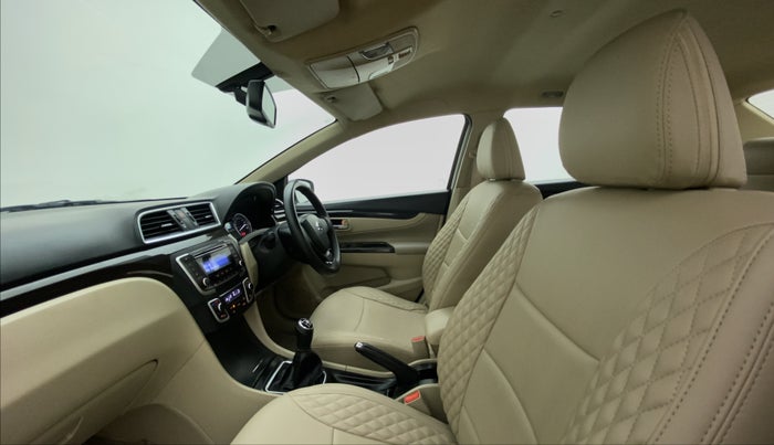 2017 Maruti Ciaz ZETA 1.4 VVT, Petrol, Manual, 69,569 km, Right Side Front Door Cabin