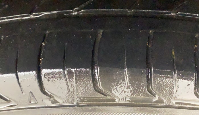 2017 Tata Tiago XM PETROL, Petrol, Manual, 1,04,640 km, Left Rear Tyre Tread