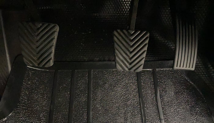 2016 Hyundai Elite i20 SPORTZ 1.2, Petrol, Manual, 23,990 km, Pedals