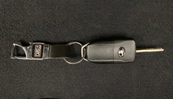 2021 Tata ALTROZ XM+ 1.2 RTN, Petrol, Manual, 6,958 km, Key Close Up