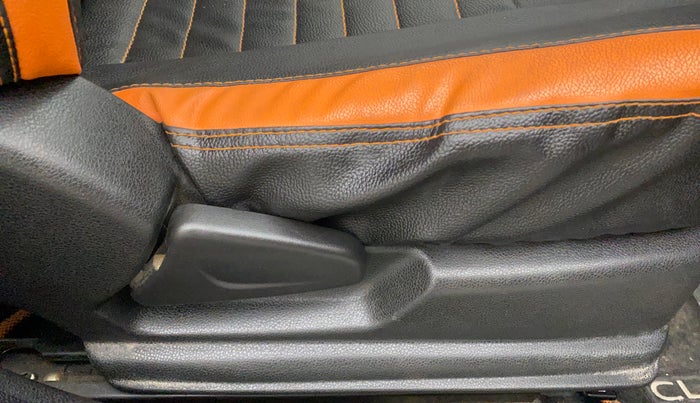2020 Renault Kwid CLIMBER 1.0 AMT (O), Petrol, Automatic, 25,218 km, Driver Side Adjustment Panel