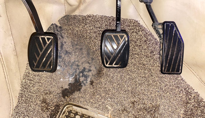 2021 Maruti Ertiga VXI CNG, CNG, Manual, 1,26,683 km, Pedals