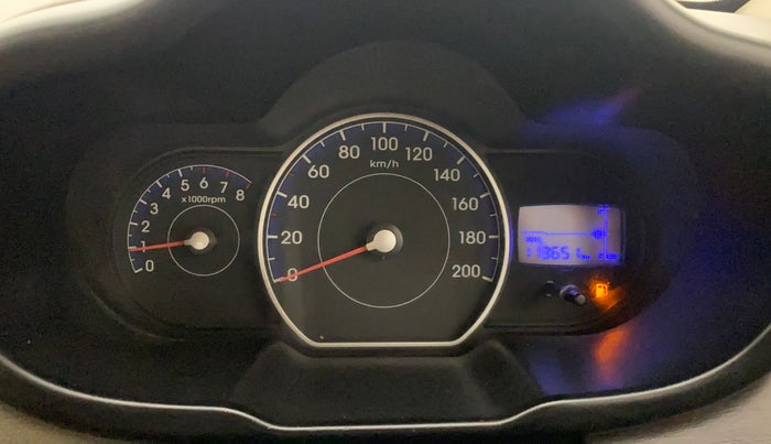 2016 Hyundai i10 SPORTZ 1.1, CNG, Manual, 1,13,611 km, Odometer Image