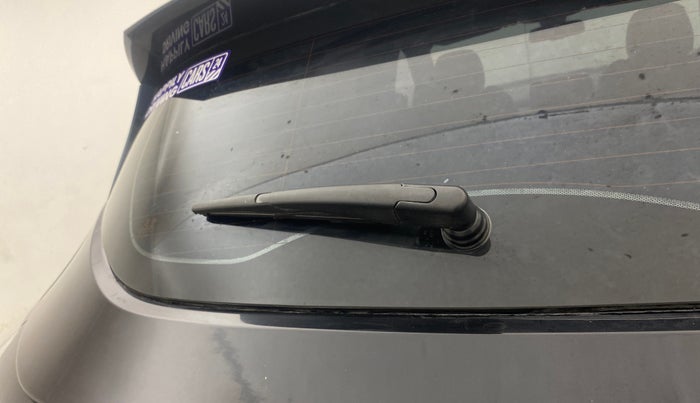 2020 Tata Harrier XZA PLUS 2.0L DARK EDITION, Diesel, Automatic, 1,15,220 km, Rear Wiper