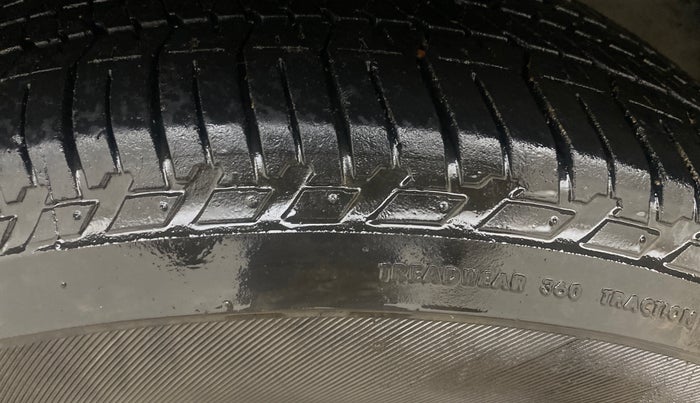 2020 Tata Harrier XZA PLUS 2.0L DARK EDITION, Diesel, Automatic, 1,15,220 km, Left Front Tyre Tread