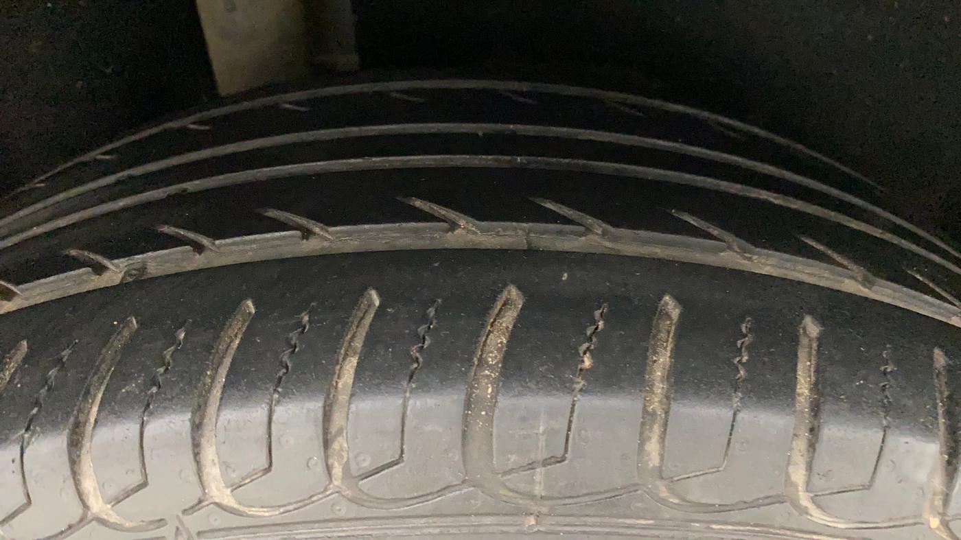 2016 Ford Ecosport TITANIUM 1.5L PETROL AT, Petrol, Automatic, 43,791 km, Right Rear Tyre Tread