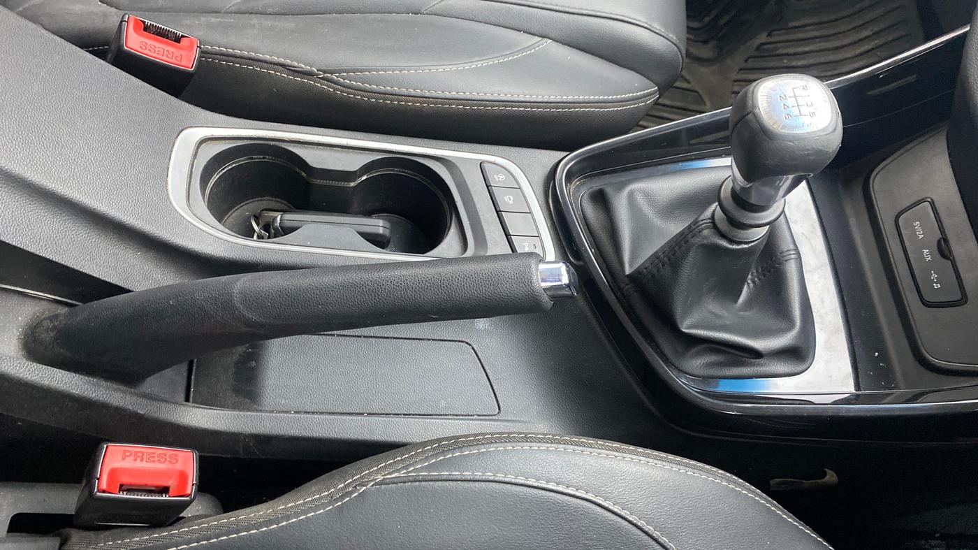 2019 MG HECTOR SHARP HYBRID 1.5 PETROL, Petrol, Manual, 62,044 km, Gear Lever