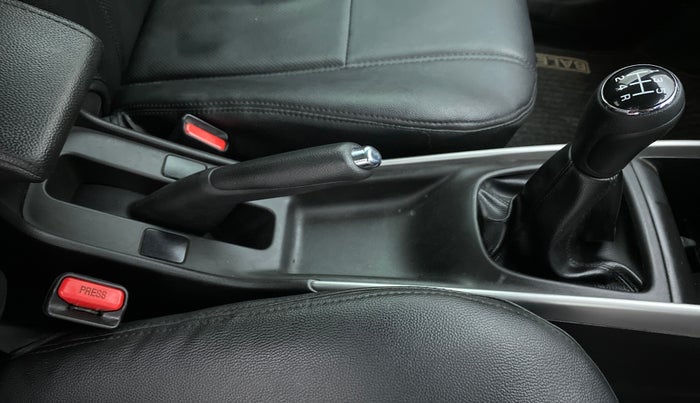 2015 Maruti Baleno ZETA 1.2 K12, Petrol, Manual, 59,379 km, Gear Lever