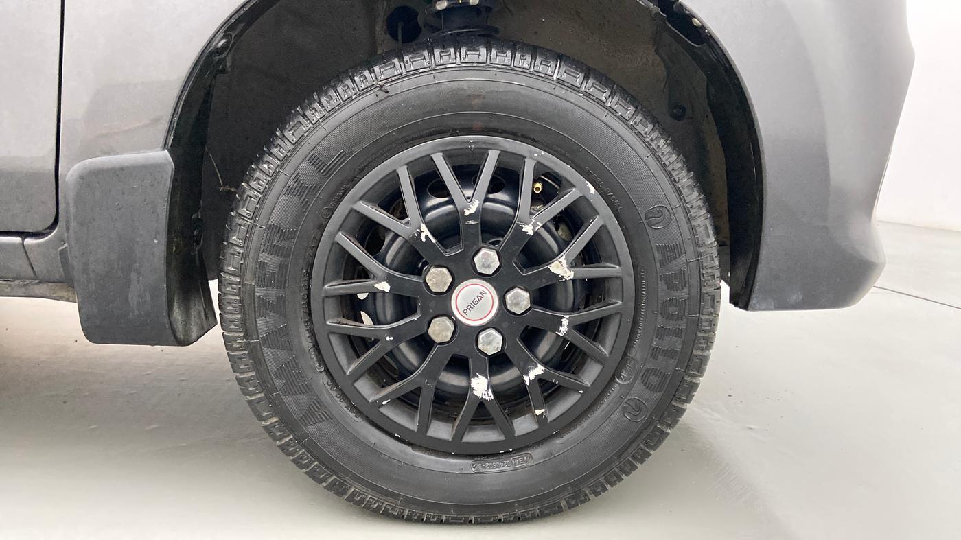 2019 Maruti Alto 800 LXI, Petrol, Manual, 18,578 km, Right Front Wheel