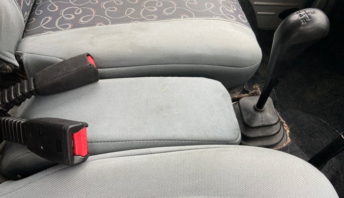 2015 Maruti OMNI E STD, Petrol, Manual, 220 km, Gear Lever