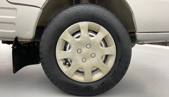 2015 Maruti OMNI E STD, Petrol, Manual, 220 km, Right Front Wheel
