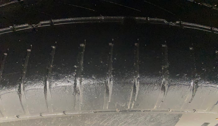 2017 Hyundai Elite i20 ASTA 1.2 (O), Petrol, Manual, 81,441 km, Right Rear Tyre Tread