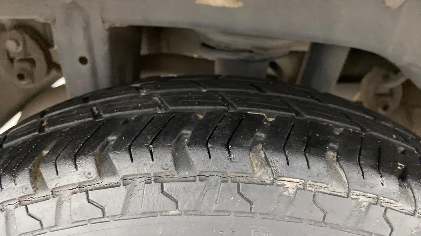 2015 Maruti Alto 800 LXI, Petrol, Manual, 72,308 km, Right Rear Tyre Tread