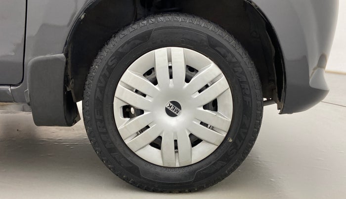 2015 Maruti Alto 800 LXI, Petrol, Manual, 72,308 km, Right Front Wheel