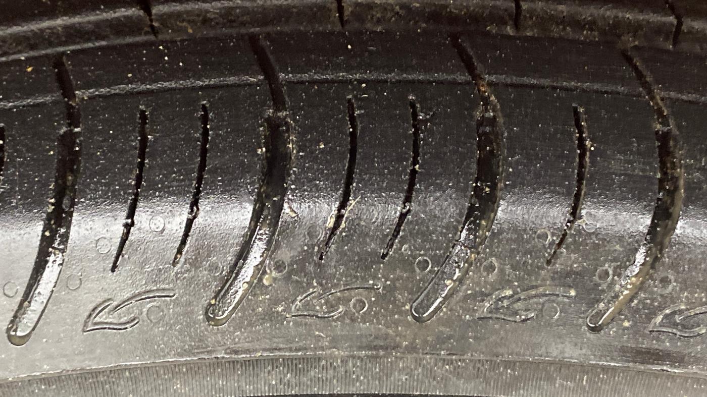 2017 Maruti Baleno DELTA PETROL 1.2, Petrol, Manual, 41,197 km, Left Front Tyre Tread