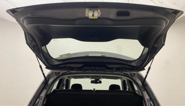 2022 Maruti Vitara Brezza ZXI PLUS AT SHVS, Petrol, Automatic, 2,370 km, Boot Door Open