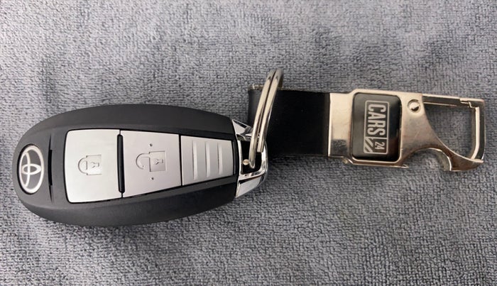 2021 Toyota URBAN CRUISER HIGH AT, Petrol, Automatic, 30,448 km, Key Close Up