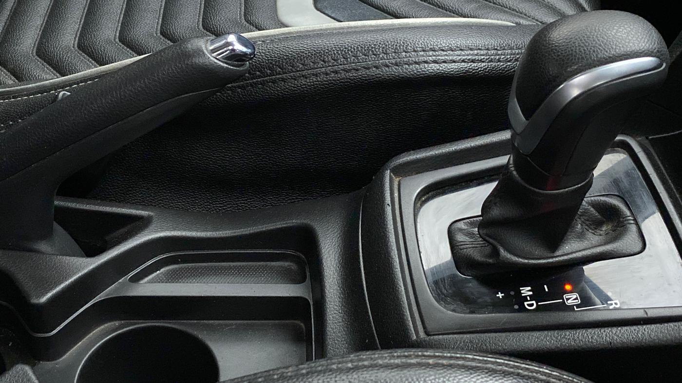 2018 Maruti Vitara Brezza ZDI+ DUAL TONE AMT, Diesel, Automatic, 45,384 km, Gear Lever