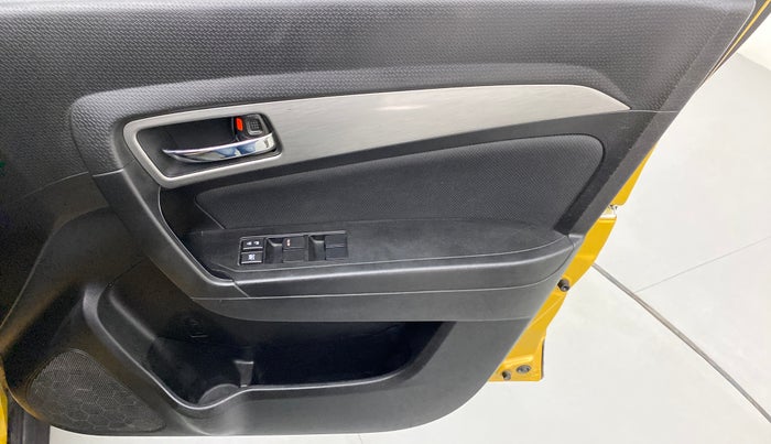 2018 Maruti Vitara Brezza ZDI+ DUAL TONE AMT, Diesel, Automatic, 45,384 km, Driver Side Door Panels Control