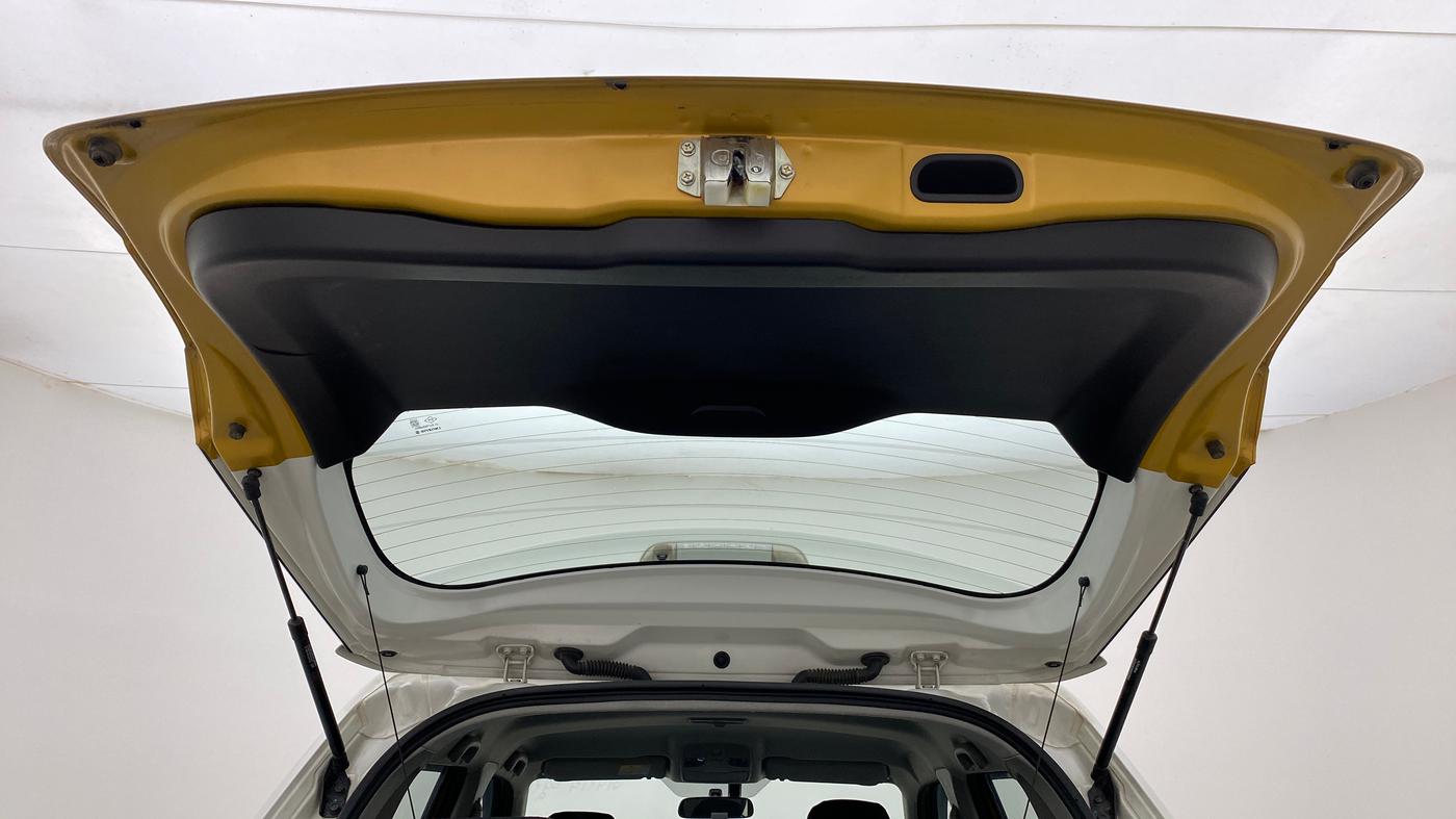 2018 Maruti Vitara Brezza ZDI+ DUAL TONE AMT, Diesel, Automatic, 45,384 km, Boot Door Open