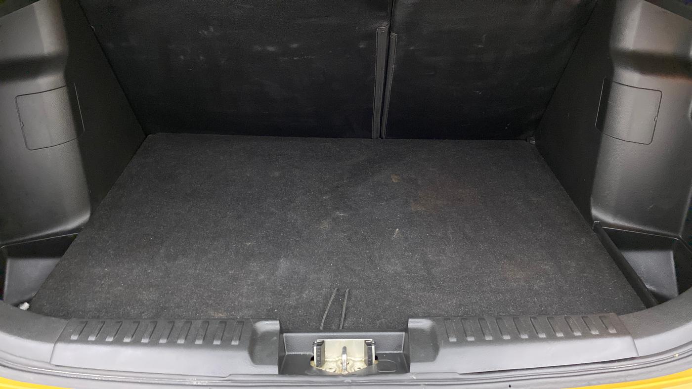 2018 Maruti Vitara Brezza ZDI+ DUAL TONE AMT, Diesel, Automatic, 45,384 km, Boot Inside