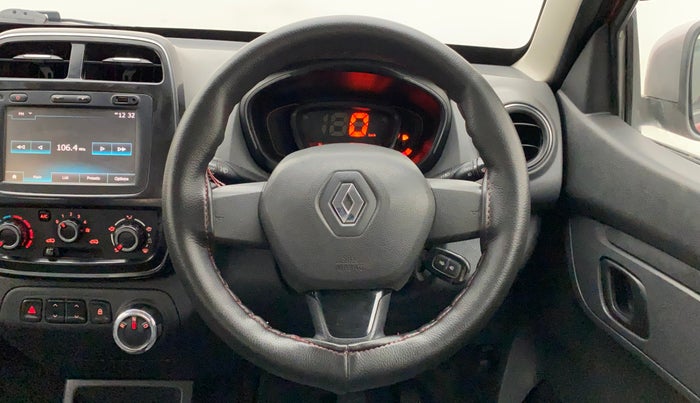 2016 Renault Kwid RXT 1.0 AMT (O), Petrol, Automatic, 44,929 km, Steering Wheel Close Up