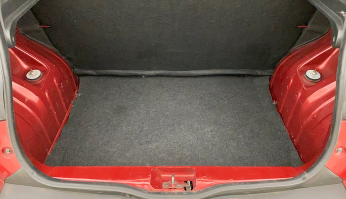 2016 Renault Kwid RXT 1.0 AMT (O), Petrol, Automatic, 44,929 km, Boot Inside