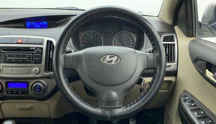 2012 Hyundai i20 MAGNA (O) 1.2, Petrol, Manual, 68,907 km, Steering Wheel Close Up