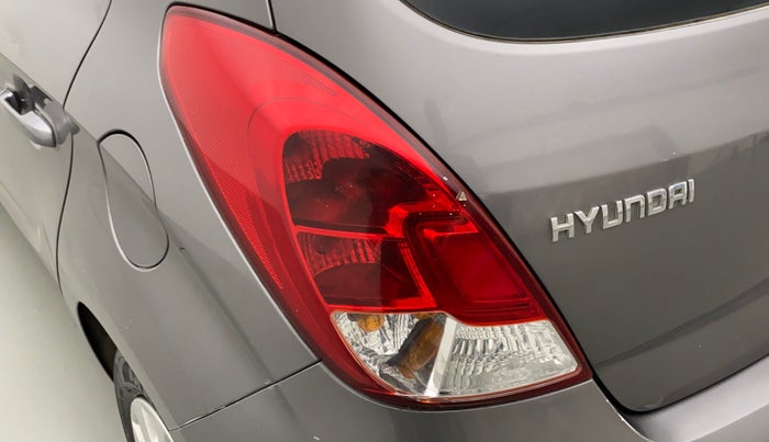 2012 Hyundai i20 MAGNA (O) 1.2, Petrol, Manual, 68,907 km, Left tail light - Minor damage